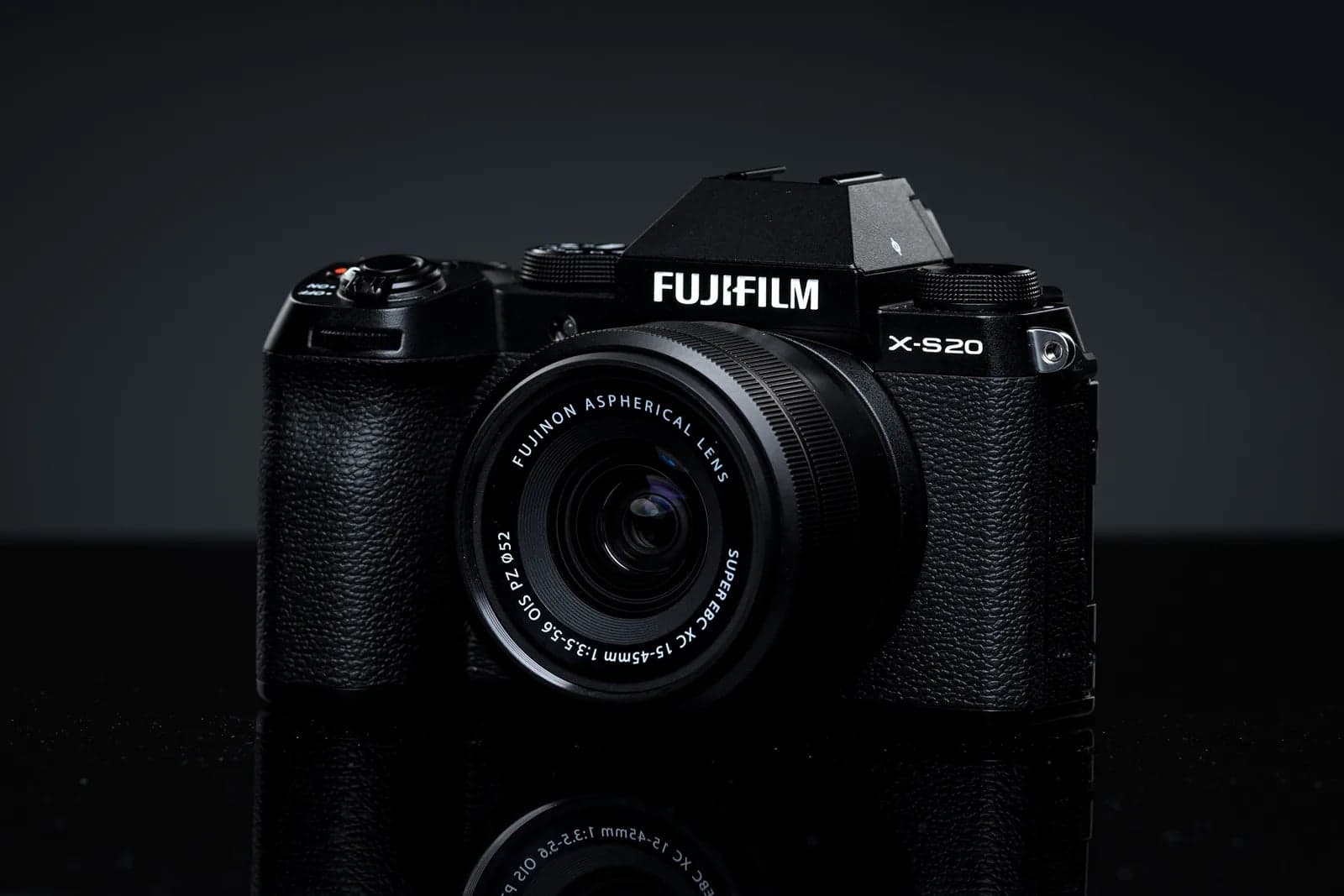 X-S20 camera body