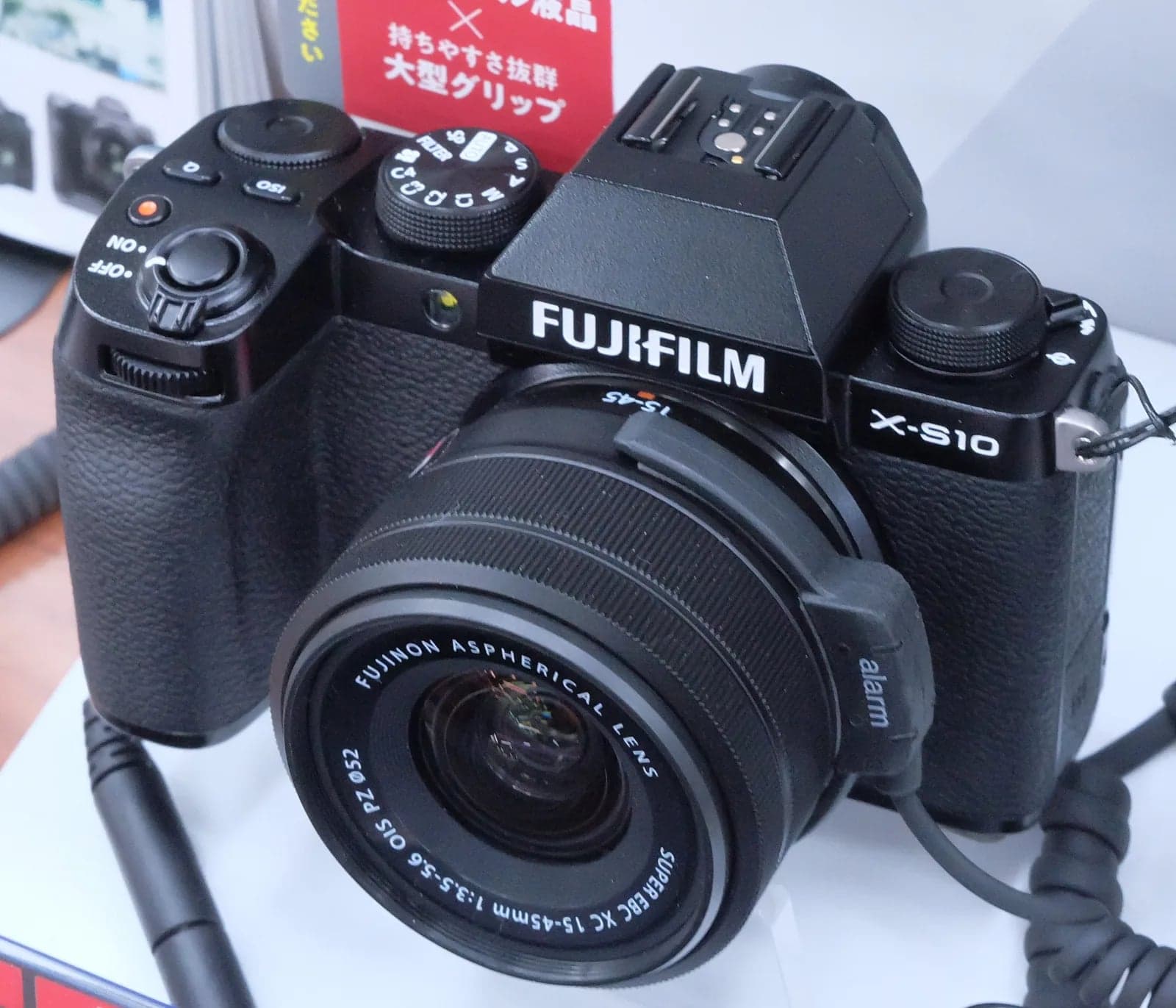 X-S10 camera body